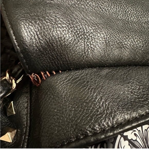 Woven studded shoulder bag - Picture 16 of 16